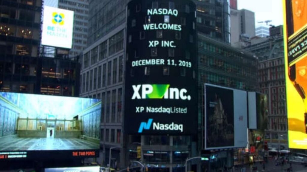 Na Time´s Square, Nasdaq dá boas-vindas à XP em projeção