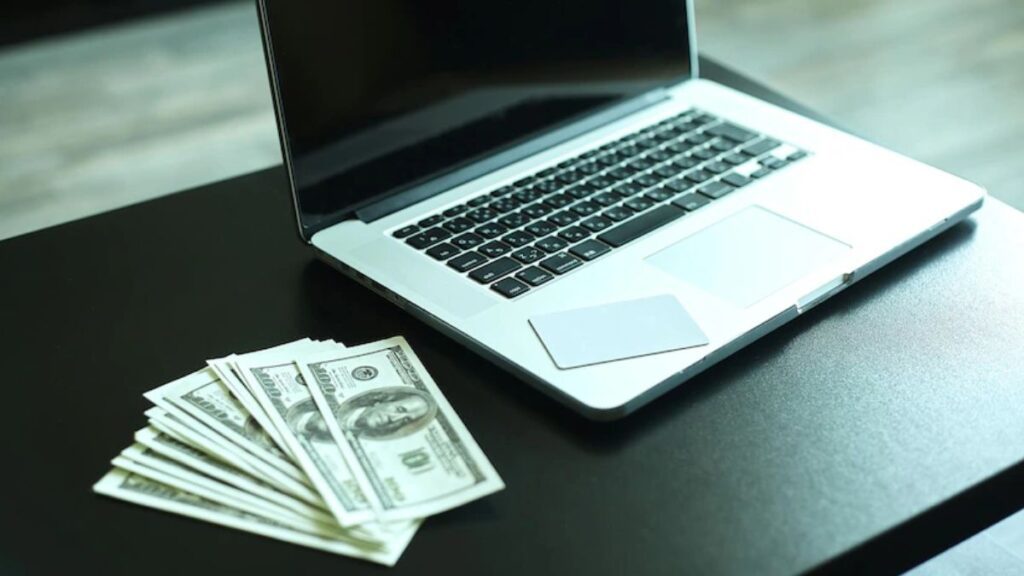 Descubra como pode ganhar dinheiro online
