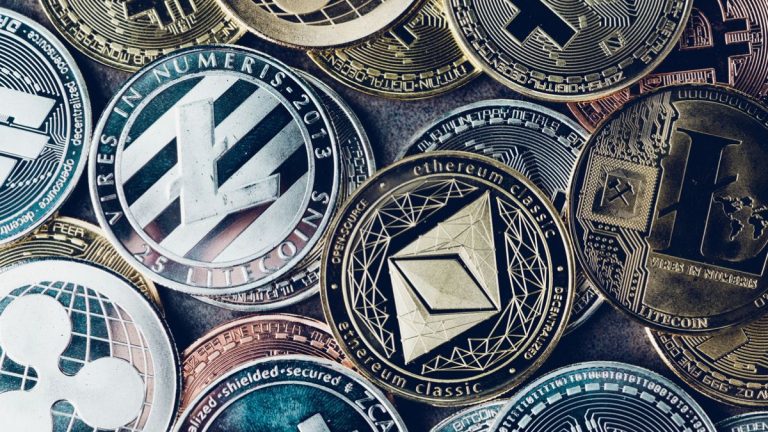 Empiricus indica criptomoeda que acumula alta de 460% em um mês; confira