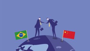 Brasil e China: novos acordos comerciais podem pressionar o dólar e a indústria brasileira? Veja onde investir nesse cenário