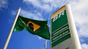 Petrobras (PETR4) antecipa plano de investimento de 2025 e anima o mercado; veja o que acontece com os dividendos